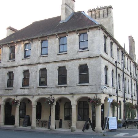 The Imperial Hotel Stroud  Εξωτερικό φωτογραφία