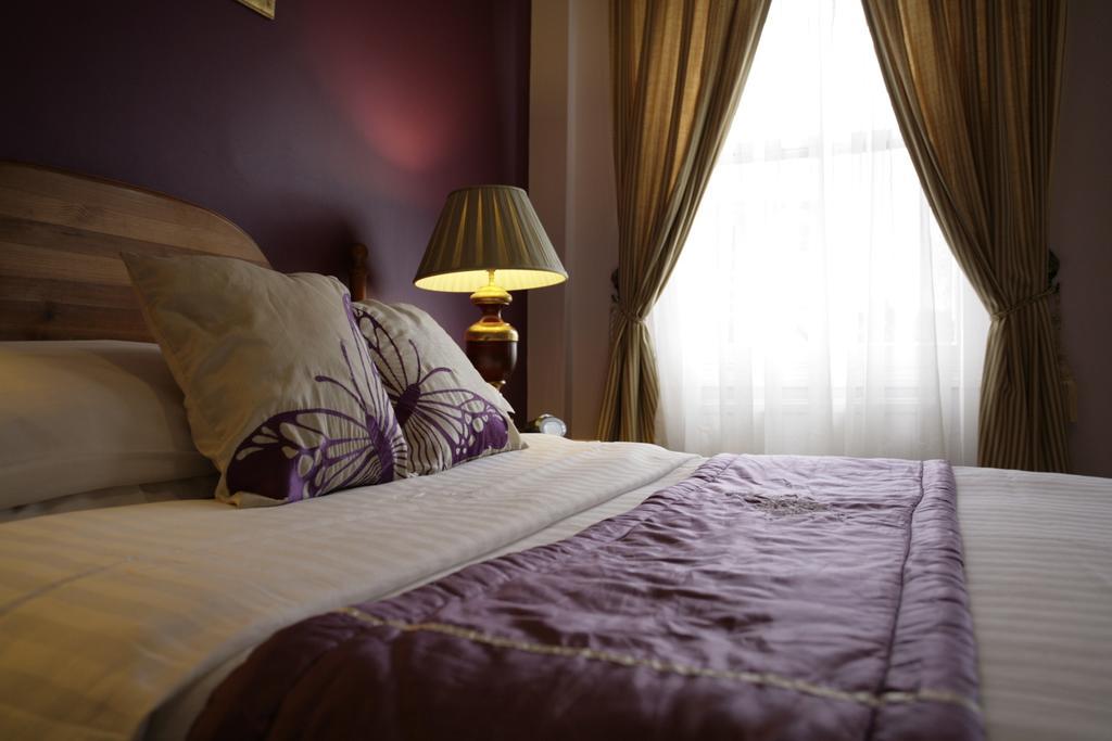 The Imperial Hotel Stroud  Εξωτερικό φωτογραφία