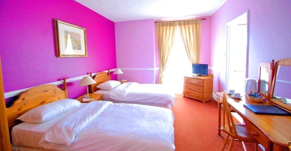 The Imperial Hotel Stroud  Εξωτερικό φωτογραφία